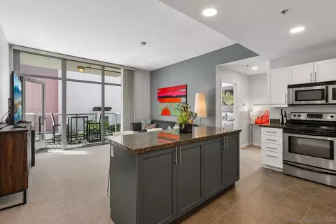 206 Park Blvd #313, San Diego, CA 92101