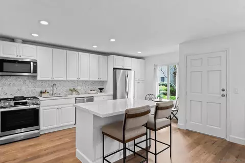 Kitchen - 13754 Mango Dr #103, Del Mar, CA 92014 photo 2 of 5