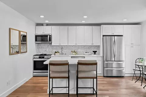 Kitchen - 13754 Mango Dr #103, Del Mar, CA 92014 photo 3 of 5