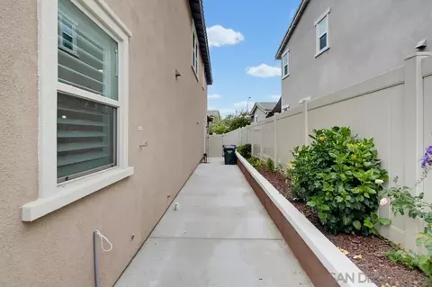 Exterior - 35835 Bay Sable Ln, Fallbrook, CA 92028 photo 8 of 13