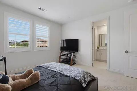 Bedroom - 35835 Bay Sable Ln, Fallbrook, CA 92028 photo 8 of 9