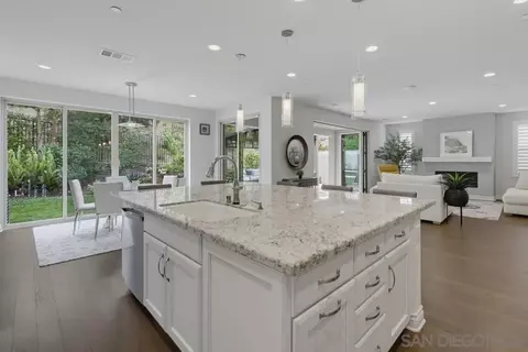 Kitchen - 35835 Bay Sable Ln, Fallbrook, CA 92028 photo 5 of 5