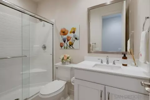 Bath - 35835 Bay Sable Ln, Fallbrook, CA 92028 photo 1 of 7