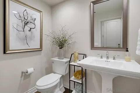 Bath - 35835 Bay Sable Ln, Fallbrook, CA 92028 photo 2 of 7