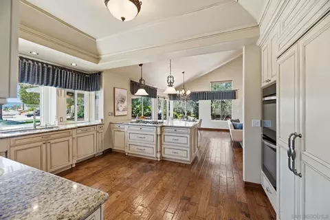 14167 Palisades Dr, Poway, CA 92064 photo 11