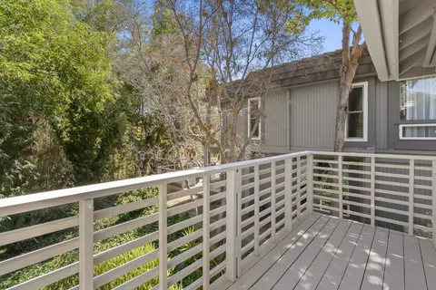 Exterior - 3118 Via De Caballo, Encinitas, CA 92024 photo 7 of 9