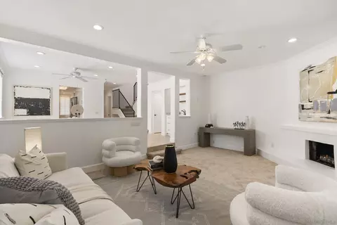 Living - 3118 Via De Caballo, Encinitas, CA 92024 photo 4 of 4
