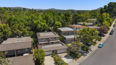 View/Area - 3118 Via De Caballo, Encinitas, CA 92024 photo 3 of 6