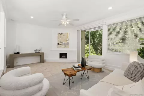 Living - 3118 Via De Caballo, Encinitas, CA 92024 photo 3 of 4