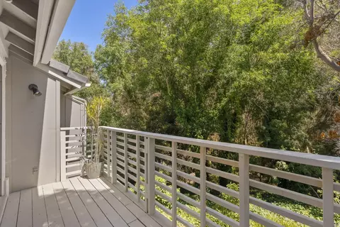 Exterior - 3118 Via De Caballo, Encinitas, CA 92024 photo 6 of 9