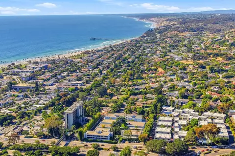 View/Area - 2364 Torrey Pines Rd #38, La Jolla, CA 92037 photo 3 of 5