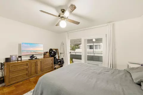 Bedroom - 2364 Torrey Pines Rd #38, La Jolla, CA 92037 photo 1 of 2