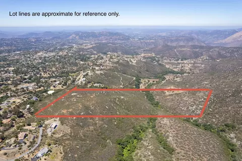 victoria drive, Alpine, CA 91901