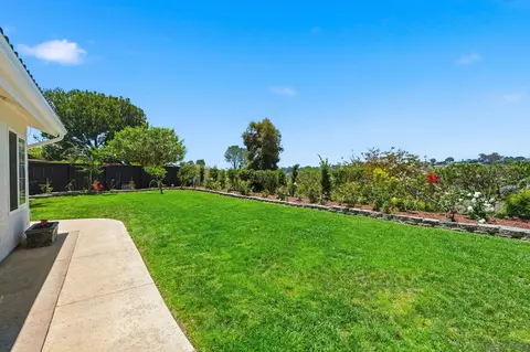 Exterior - 1619 Mapleleaf Ct, Encinitas, CA 92024 photo 8 of 13
