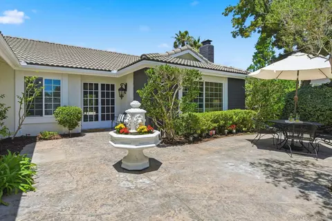 Exterior - 1619 Mapleleaf Ct, Encinitas, CA 92024 photo 6 of 13