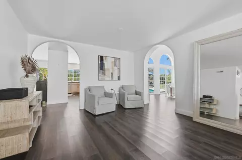 Entry Way - 1619 Mapleleaf Ct, Encinitas, CA 92024 photo 3 of 5