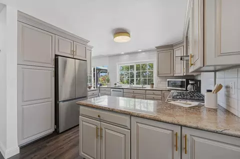 Kitchen - 1619 Mapleleaf Ct, Encinitas, CA 92024 photo 1 of 6