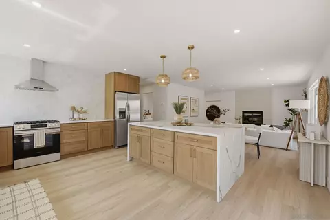 Kitchen - 10440 Bosque Dr, Lakeside, CA 92040 photo 5 of 9