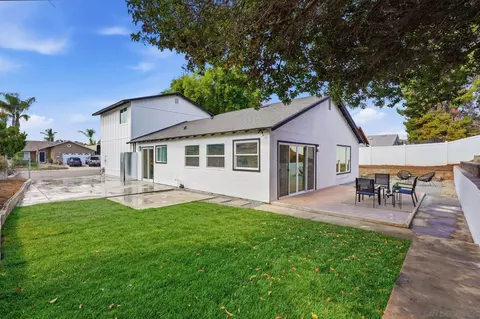 Exterior - 10440 Bosque Dr, Lakeside, CA 92040 photo 5 of 8