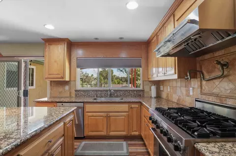 Kitchen - 12651 Ridgeton, Lakeside, CA 92040 photo 2 of 4