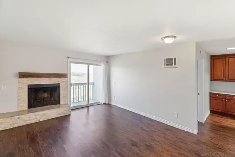 2909 Cowley Way #L, San Diego, CA 92117