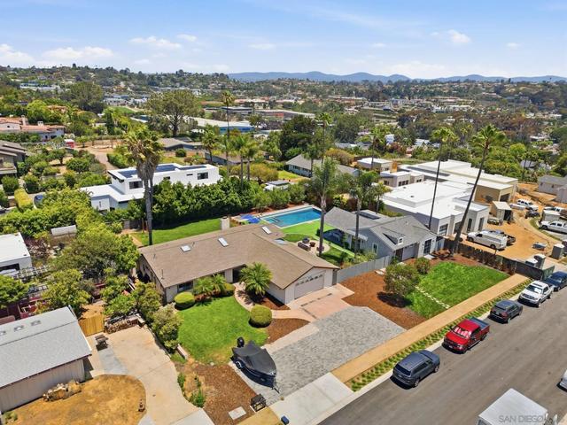 420-422 Bell Ranch Rd, Solana Beach, CA 92075