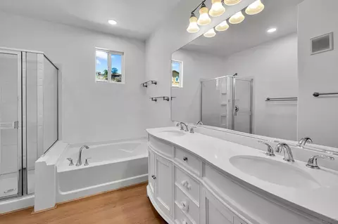 Bath - 1205 Calabria St, Santee, CA 92071 photo 1 of 2