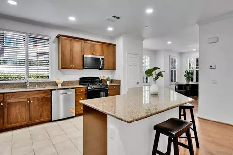 Kitchen - 1205 Calabria St, Santee, CA 92071 photo 3 of 6