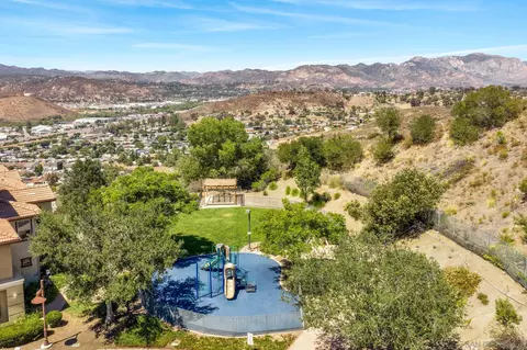 View/Area - 1205 Calabria St, Santee, CA 92071 photo 4 of 10