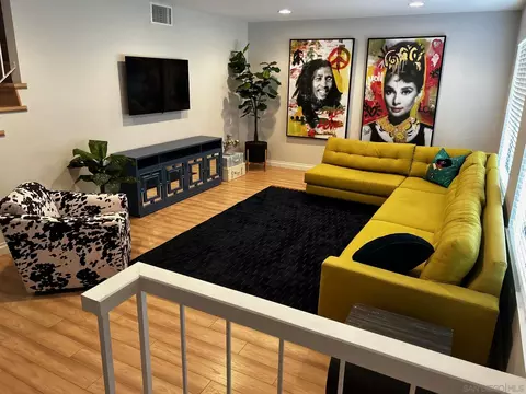 6135 Montecito Dr #5, Palm Springs, CA 92264