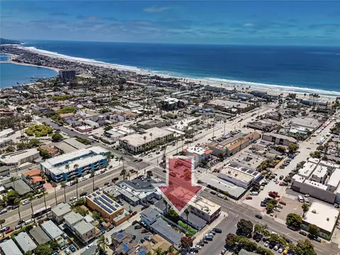 1007-1017 Hornblend St, San Diego, CA 92109