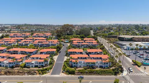 View/Area - 406 Paseo Pacifica, Encinitas, CA 92024 photo 3 of 8