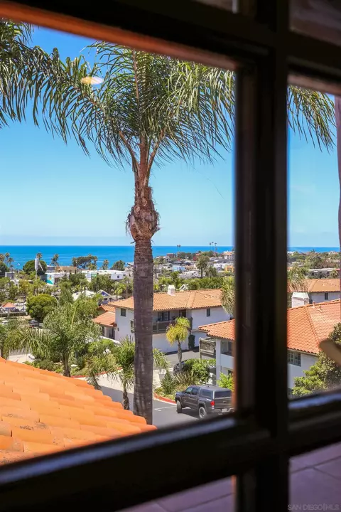 View/Area - 406 Paseo Pacifica, Encinitas, CA 92024 photo 5 of 8