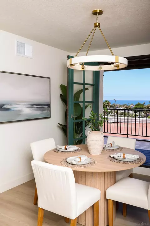 Dining - 406 Paseo Pacifica, Encinitas, CA 92024 photo 3 of 5
