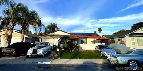 10979 Salinas Way, San Diego, CA 92126