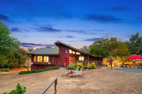 2410 Mount Elena Way, Jamul, CA 91935