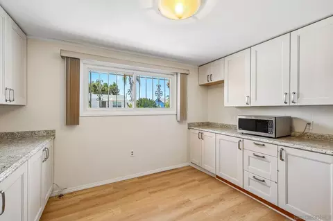 Kitchen - 7183 Purdue, La Mesa, CA 91942 photo 8 of 9