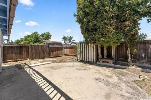 Exterior - 4914 Verde Dr, Oceanside, CA 92057 photo 1 of 4