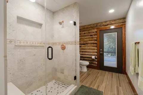 Bath - 4484 Pine Ridge Ave, Julian, CA 92036 photo 1 of 6