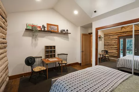 Bedroom - 4484 Pine Ridge Ave, Julian, CA 92036 photo 2 of 3