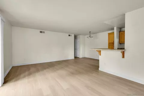 Living - 10210 Peaceful Ct, Santee, CA 92071 photo 2 of 4