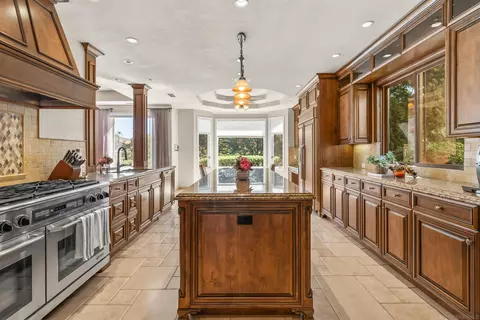 Kitchen - 17941 Vista Lomas, Poway, CA 92064 photo 1 of 5