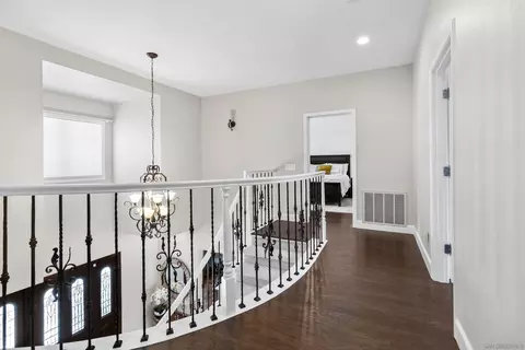 Entry Way - 17941 Vista Lomas, Poway, CA 92064 photo 3 of 4