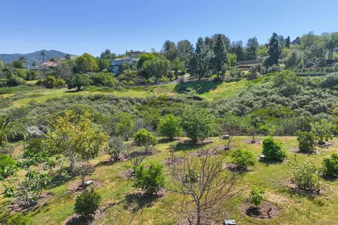 Exterior - 17941 Vista Lomas, Poway, CA 92064 photo 11 of 11