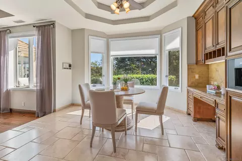Dining - 17941 Vista Lomas, Poway, CA 92064 photo 1 of 4