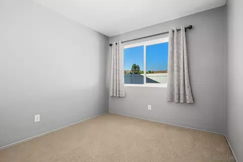 Bedroom - 9933 Oakstone Ct, Santee, CA 92071 photo 6 of 8