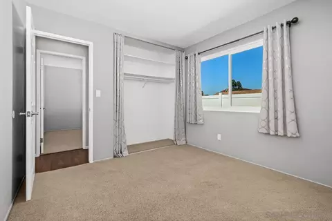 Bedroom - 9933 Oakstone Ct, Santee, CA 92071 photo 7 of 8