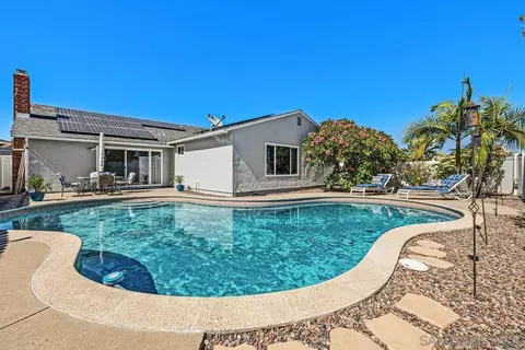 Exterior - 9933 Oakstone Ct, Santee, CA 92071 photo 3 of 6