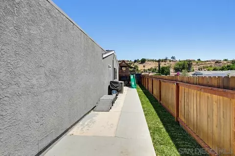 Exterior - 320 James St, Escondido, CA 92027 photo 6 of 10