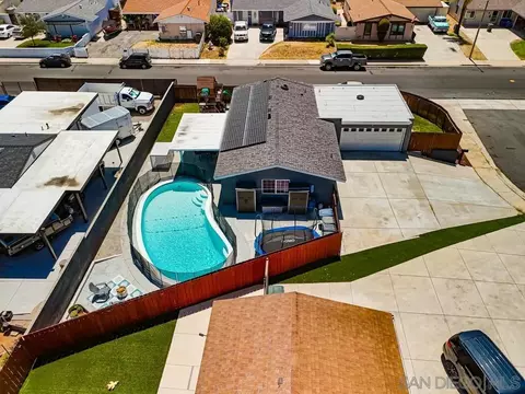 View/Area - 320 James St, Escondido, CA 92027 photo 2 of 13